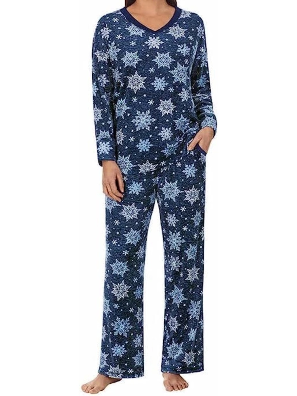 Nautica Women's 2 Piece Fleece Pajama PJ Set V-Neck Top Snowflakes Blue